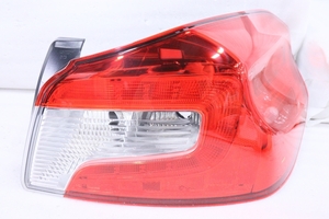 19-109★LED VA WRX-STI★右テールライト ICHIKOH D123 打刻:1A 純正★スバル (DM)