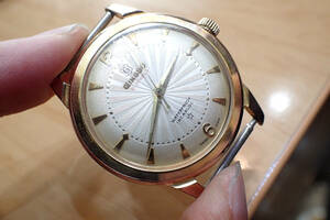 時計店在庫 スイス製 GINSBO ◆変わり文字盤/ギョウシェ ねじ込み裏蓋 手巻きメンズ腕時計