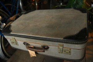 2081 ヴィンテージ　トランクケース　革鞄 英国製 アンティーク　ビンテージ　 フランス　イギリス　レトロ　旅行　トラベルケース