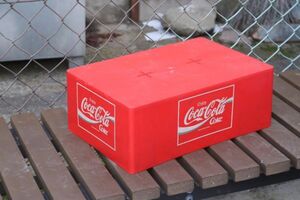 ③昭和レトロ Coca-Cola コカコーラ enjoy 踏み台 踏台 プラスチック オブジェ ディスプレイ ビンテージ 雑貨 AP1005