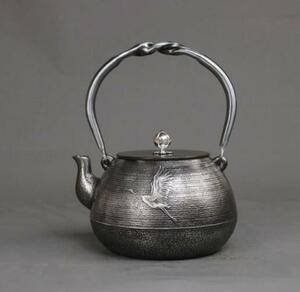 急須を入れる 砂鉄製ティーポット純粋な手水を沸かして茶を煮る茶具 鉄瓶