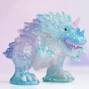 INSTINCTOY MINI ICE VINCENT GID インスティンクトイ ミニ アイス ヴィンセント 蓄光 ソフビ アートトイ G.I.D SOFUBI SOFVI