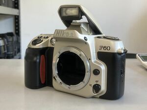 【動作OK】ニコン　Nikon F60D Panorama シルバー