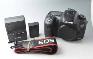 【美品】デジタル一眼レフ　キャノン Canon EOS 7D Mark II