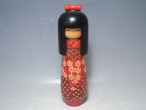 A78/○高見沢かずを 創作こけし 高さ23cm 押印在 郷土玩具 日本人形 伝統工芸