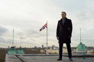 2012年映画『007 スカイフォール』 ダニエル・クレイグ 大きなサイズのフォト　３枚付き