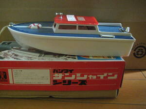 【新品】バンダイ　サンシャインシリーズ　S350　モーターボート完成品　　（※新品未使用品ですが不動品）昭和レトロ