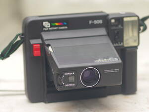 M10499 FUJI INSTANT CAMERA F-50S f=105mm FOCUS RANGE 0.9〜∞ インスタントカメラ 動作確認なし 現状 ゆうぱっく60 0603