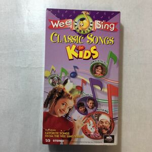 zvd-09♪Classic Songs for Kids 製作者： ウォルト・ディズニー (著), 出演: Wee Sing Favorites (編集) [Import] [VHS]ビデオ 1996/1/1