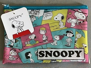 SNOOPY★スヌーピー◇平型ポーチ クラシック柄 [20×14cm] マルチカラー 未使用品 ＊化粧ポーチ 小物入れ タグ付