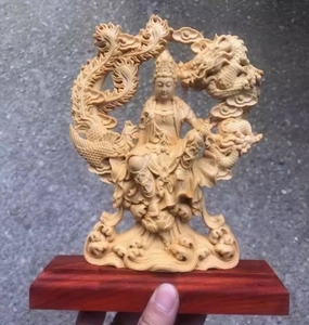 新作仏像自在観音 貴重供養品 仏教美術 黄楊木精密細工 自在観音像 大師彫刻東洋風水木彫仏像彫刻