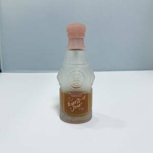 K0631 ヴェルサーチ ベィビーローズジーンズ オーデトワレ 50ml 残量たぶん48％