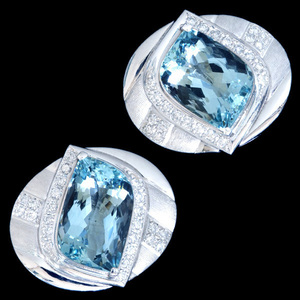 B3605 美しい大粒アクアマリン７．９７、７．６４ct 絶品D０．７２５ct 最高級Pｔ900無垢セレブリティカフス 重さ31.0g 幅25.5×23.0mm