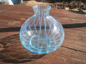 18N2.2-27　北一硝子/KITAICHI GLASS 　ガラスの花器　一輪挿し　水色　花瓶　フラワーベース