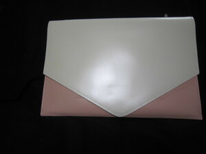 【２ｗａｙバッグ】ピンク＆白　牛革　日本製　封筒型　未使用　薄いバッグです