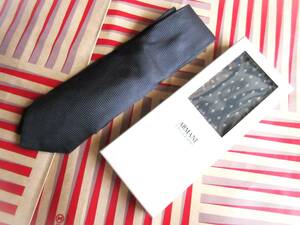 未使用　アルマーニ　ネクタイ　おまけ付きで３本セット　即決あり　有名ブランド 激安　お買い得　8,000円均一セール
