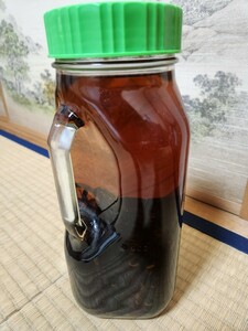 天然 オオスズメバチ 100匹 焼酎 1800ml 1.8l ホワイトリカー スズメバチ 焼酎漬け