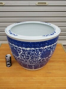■染付■陶器　火鉢　約46×35㎝ 水鉢　睡蓮鉢　めだか鉢　金魚鉢　鉢植えカバー　ガーデニング