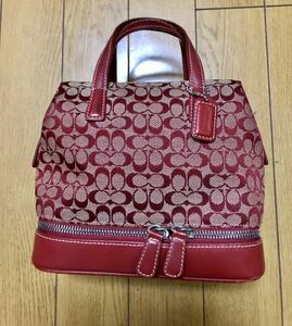 COACH 赤 シグネチャー ミニバッグ中古