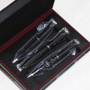 ○ モンブラン MONTBLANC 作家シリーズ 2004 フランツ・カフカ 万年筆 ボールペン ペンシル 3本セット 正規品 未使用 ○