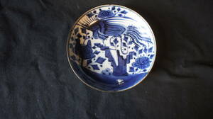 この大胆な図柄、激しい呉須　素晴らしい絵付けの中国南方窯の皿　覆輪付き　