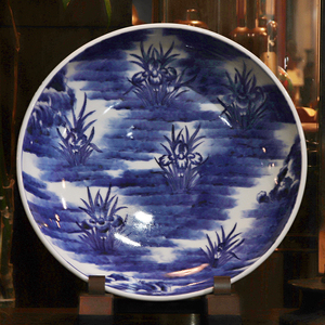 【開】『隆』在印 有田伊万里 染付燕子花文大皿 大鉢 尺四寸（42.7cm） FB100