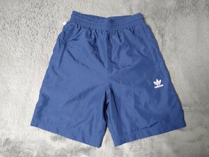 adidas アディダス ショートパンツ　メンズＳ