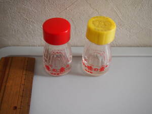 ●昭和　レトロ　味の素　試用瓶　ミニ　ガラス瓶　2つ●　骨董品
