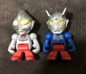 バンダイ　びっくらたまご　ウルトラヒーローズ　ミニフィギュア