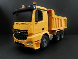 1/20 メルセデス・ベンツ AROCS（アロクス）ダンプカー ラジコン ライセンスモデル