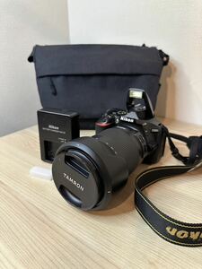 ♪ Nikon ニコン D5600 デジタル一眼レフカメラ ボディ　TAMRON 18-400mm F/3.5-6.3レンズ付　通電確認済み