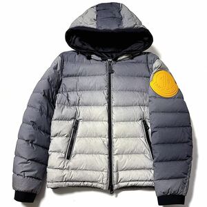 モンクレール ダウンジャケット Moncler × Off-white オフホワイト 0サイズ グラデーション ヴァージル アブロー デカロゴ ワッペン