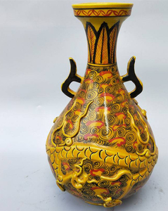 元代　黄釉　高浮き彫り　大龍双耳磁花瓶