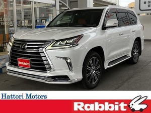 LX 570 4WD サンルーフ　リアエンターテイメント