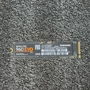 SAMSUNG SSD 960 EVO(MZ-V6E250) 250GB NVMe SSD フォーマット済み PCパーツ M.2 2280 動作確認済み 240GB 256GB
