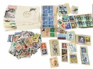 562 使用済み　日本切手　大量　まとめ売り　消印あり　台紙貼りあり　日本　バラ切手