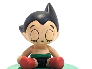 Tezuka Moderno　テヅカモデルノ　タイムカプセル　鉄腕アトム　中古　汚れ、キズ等あり　本体と台座のみです。飾ってました。　