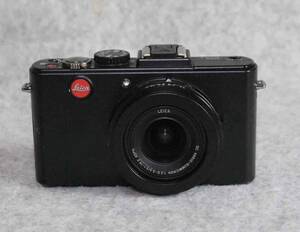 [is326]デジタルカメラ LEICA D-LUX 5 ライカ　BP-DC10-U BATTERY PACK 充電器付き　 digital camera