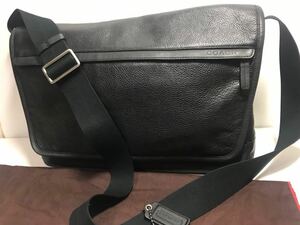 極　美品COACH レザー ブラック メッセンジャーバッグ メンズショルダーバッグ 本皮