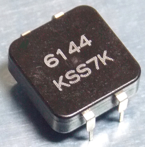 KSS 樹脂モールドタイプ水晶振動子 (6.144MHz) [5個組](a)