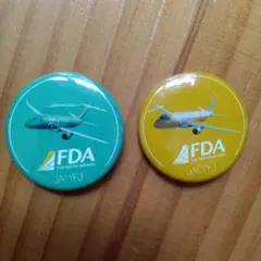 FDA 缶バッジ 飛行機JA 11 FJ と JA 07 FJ