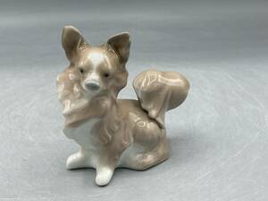 国内発送 リヤドロ 犬 チワワ 置物 フィギュリン 陶器 陶器人形 (74-60-368)