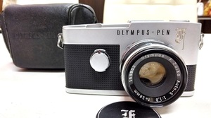 ★オリンパス OLYMPUS PEN-F 花文字 + F.ZUIKO Auto-S Zuiko 38mm F1.8《空シャッター確認済》※革ケース付 中古※税込価格★