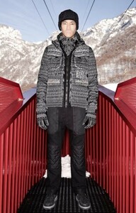 38万　モンクレール W（× ホワイトマウンテニアリング） ナイロン ダウン ジャケット MONCLER 　国内正規品 #A4