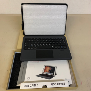 通電確認済 iPad用 タッチパッド スマート キーボードケース Smart Keyboard Case With Trackpad EWIN【1972