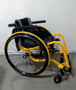 OXエンジニアリング 自走式車椅子 GWXⅢ スーツガード、レッグベルト付き