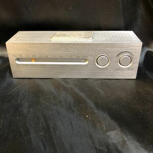 CD-924【中古品】 ポータブルオーディオ　少年ガンガン　ロゴ入り　メタル　FM/AM ラジオ　動作確認済　増刊パワード　POWERED