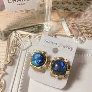 ビンテージ　ゴールド　ブルー系　ネジバネ式イヤリング　blue gold Classic earrings japan Vintage 0036