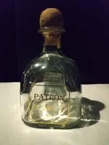 パトロン　アネホ　空瓶
