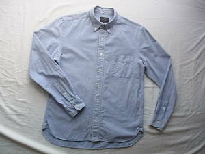 BEAMS + 　ビームス プラス　コットンオックス素材　ボタンダウンシャツ　サイズ S 　日本製　　　薄くシミの箇所有り